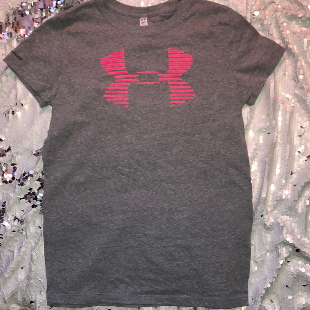 UNDER ARMOUR WOMENS TSHIRT